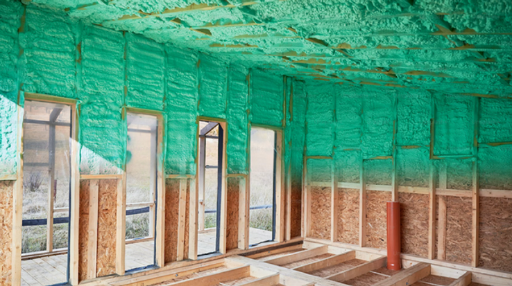 Spray Foam Insulation and Summer: What You Need to Know